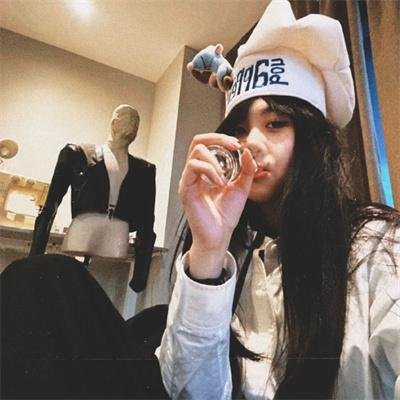 雅莉丝的照片